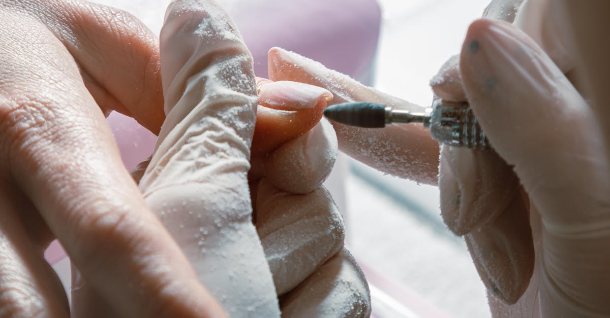 How to Choose the Right Nail Art Rhinestones