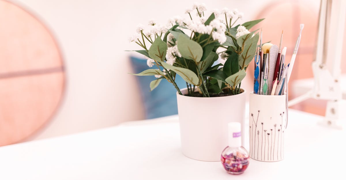 Long-Lasting Nail Polish: Top Brands for a Chip-Free Finish