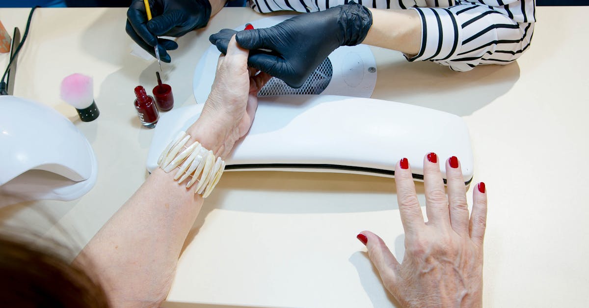 Nail Polish Brands That Offer Vegan and Cruelty-Free Options